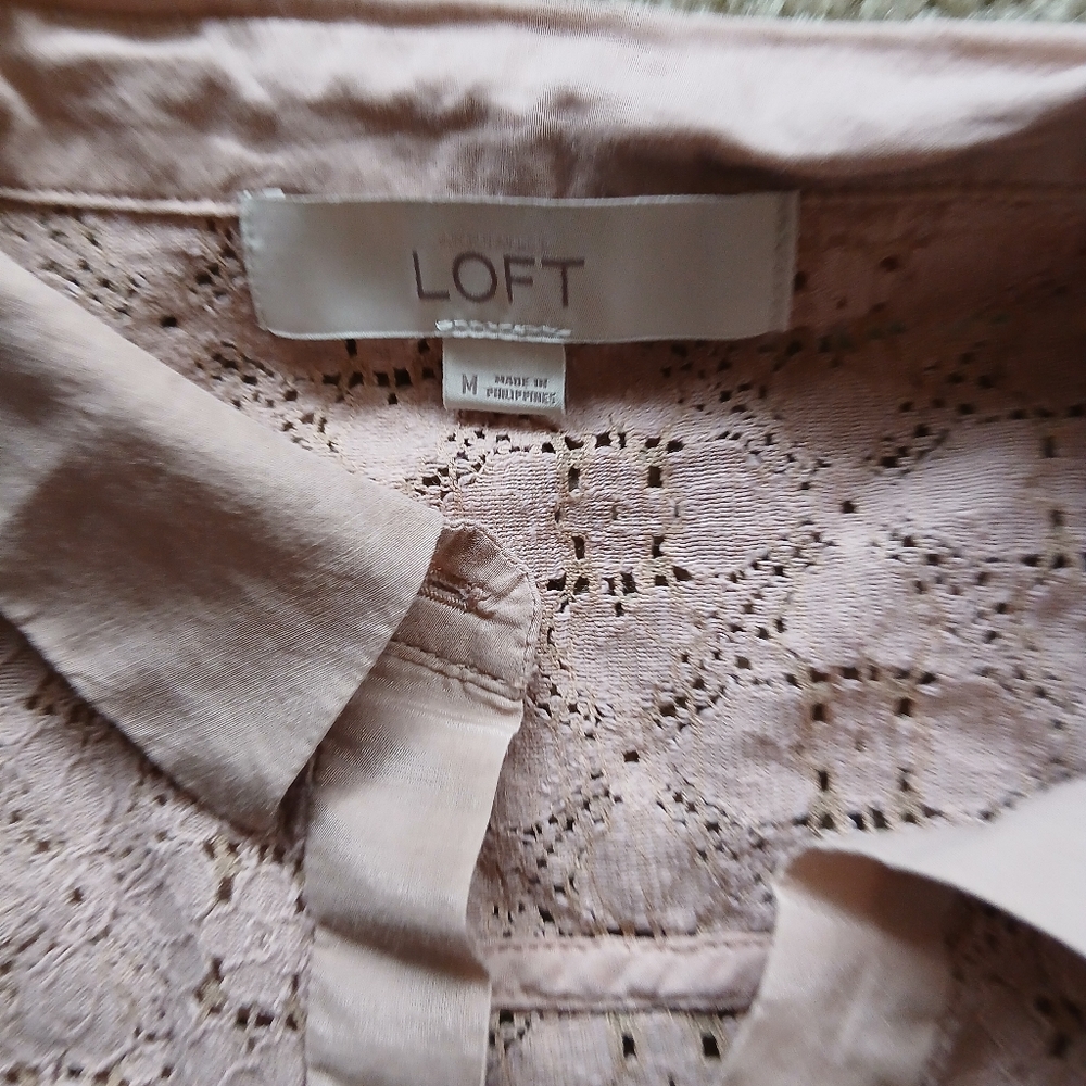 Loft Set of 2 Button Down Shirts - Picture 3 of 6